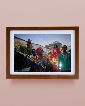 Please refer to the individual print's number. Mockup for reference only.
